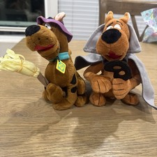 1998  1999 Scooby-Doo Halloween Plush Lot of 2 Witch And Vampire Warner Bros