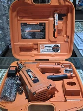 PASLODE 900420 KIT CORDLESS NAILER (CJL061138)