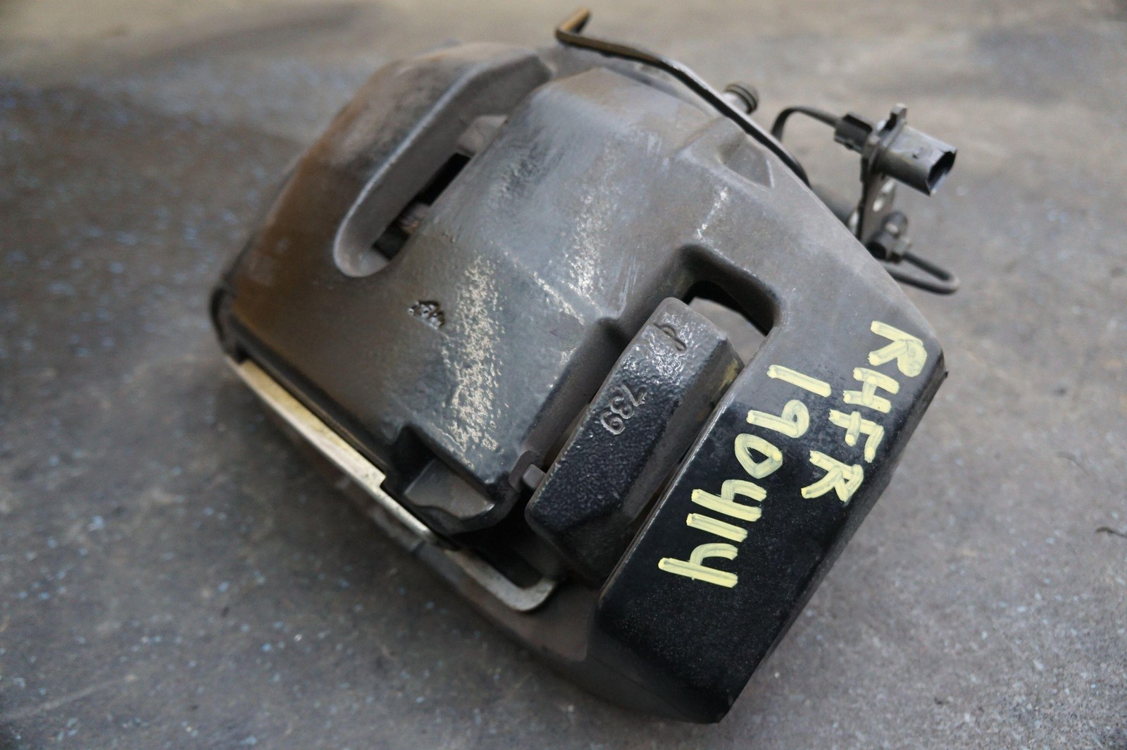 Front Right Brake Caliper 3W0698479C Bentley Continental Flying Spur GT GTC 14