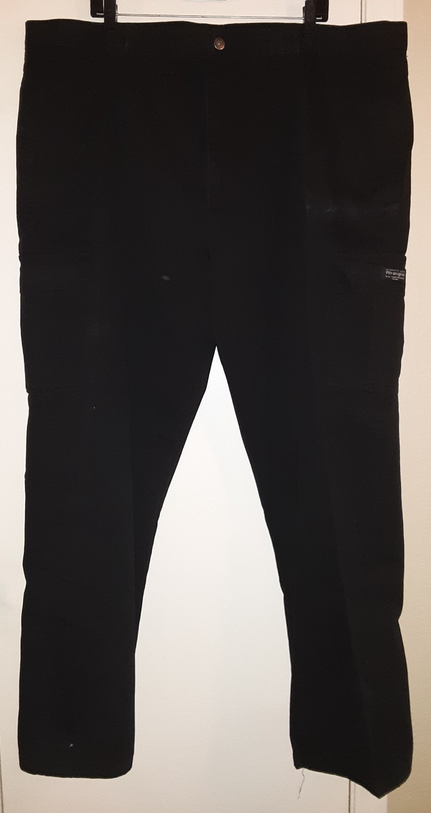 NEW AUTHENTIC Issue WRANGLER Real Comfortable JEANS BLACK CARGO PANTS MENS 44x32 image 3