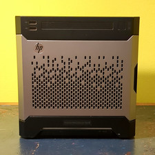 HP ProLiant MicroServer Gen8 G1610T 4GB Caddies NO DRIVES
