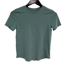 Lululemon Women's Crewneck T Shirt Athletic Training Yoga Measures 16 x 22