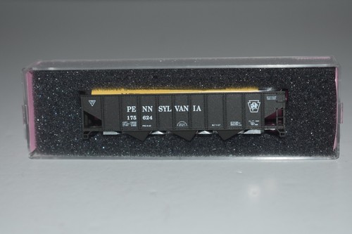 Tolva de 3 bahías Pennsylvania Roundhouse 8604 escala N 175624 C48648 | Zustand: Used