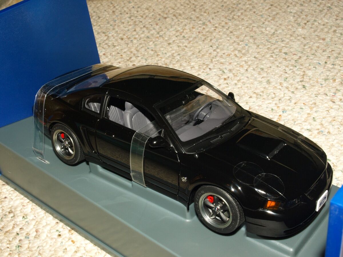 Autoart Ford Mustang GT Diecast Car 1:18 Black | eBay Autoart Ford Mustang GT Diecast Car 1:18 Black | eBay