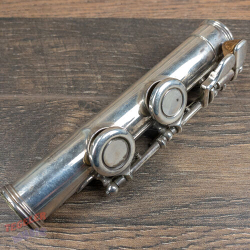 Used Armstrong 104 Flute-Closed Hole-Not Working, For Repair or Parts-Hard Case - Picture 7 of 11