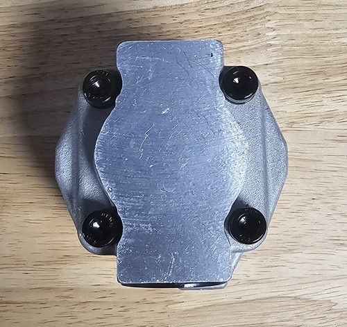 2437U386F1 Hydraulic Gear Pump For Kobelco EX60-2 SK60-4 SK60 Mark IV A10VD43 - Picture 6 of 6