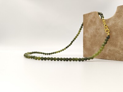 Collier Ras Du Cou En Jade Vert Naturel - Perles 4mm Et 6mm - Longueur 40cm - Alliage Doré - Neuf