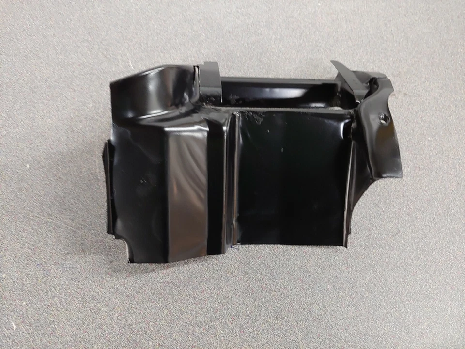 VERY NICE USED ORIGINAL PORSCHE 914 912E RIGHT SIDE SHROUD TIN 1970-76 NLA #1 - Изображение 3 из 4