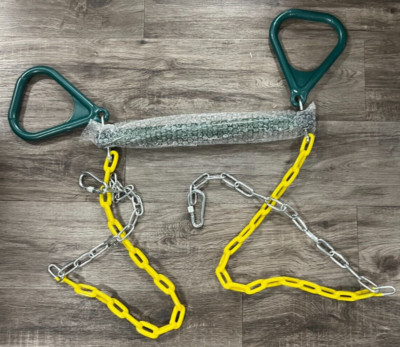 Jungle Gym Trapeze Swing Bar with Heavy Duty Chain & Locking Carabiners
