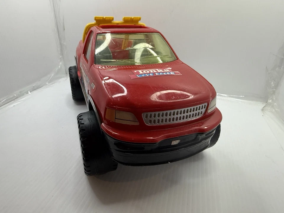 2002 Tonka WAVE RUNNER 14" Large Red Plastic 4x4 Truck 4770 Vintage - Image 4 of 4
