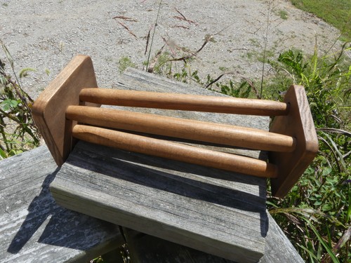 Vintage Wooden Nut Cracker – Drop In & Twist Pecan Cracker, Unusual Primitive De - Picture 2 of 7