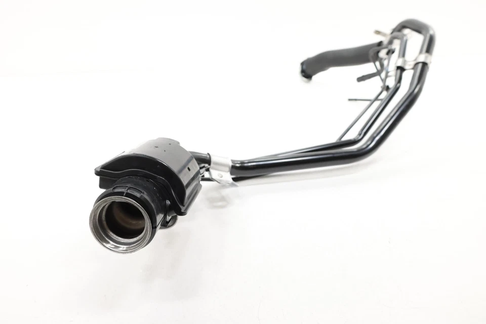 Pescoço de enchimento de combustível 2017 2018 - 2020 TOYOTA SIENNA 77201-08060 - Imagem 2 de 4