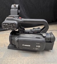 Canon XA25 Professional Digital HD Video Camera Recorder and Accessories Bundle