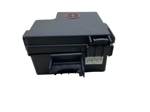 2022-2025 GENESIS G70 POSITIVE BATTERY TERMONAL JUNCTION BLOCK FUSE BOX OEM - Picture 7 of 14