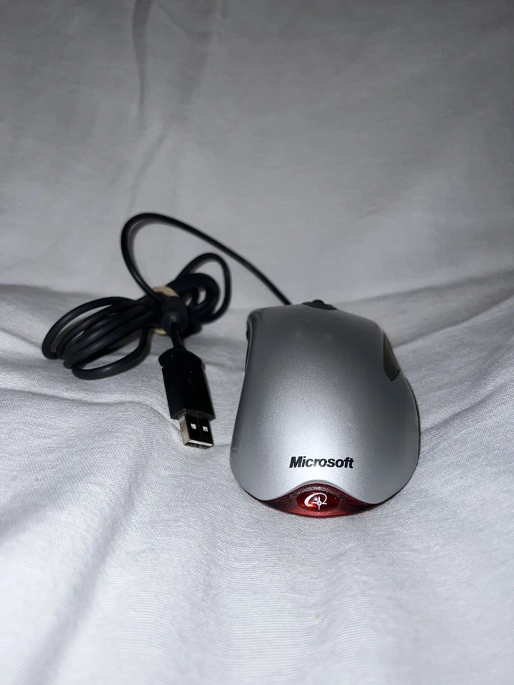 Microsoft IntelliMouse Explorer 3.0 USB Optical Gaming Mouse Esports Favorite - Image 2 of 4