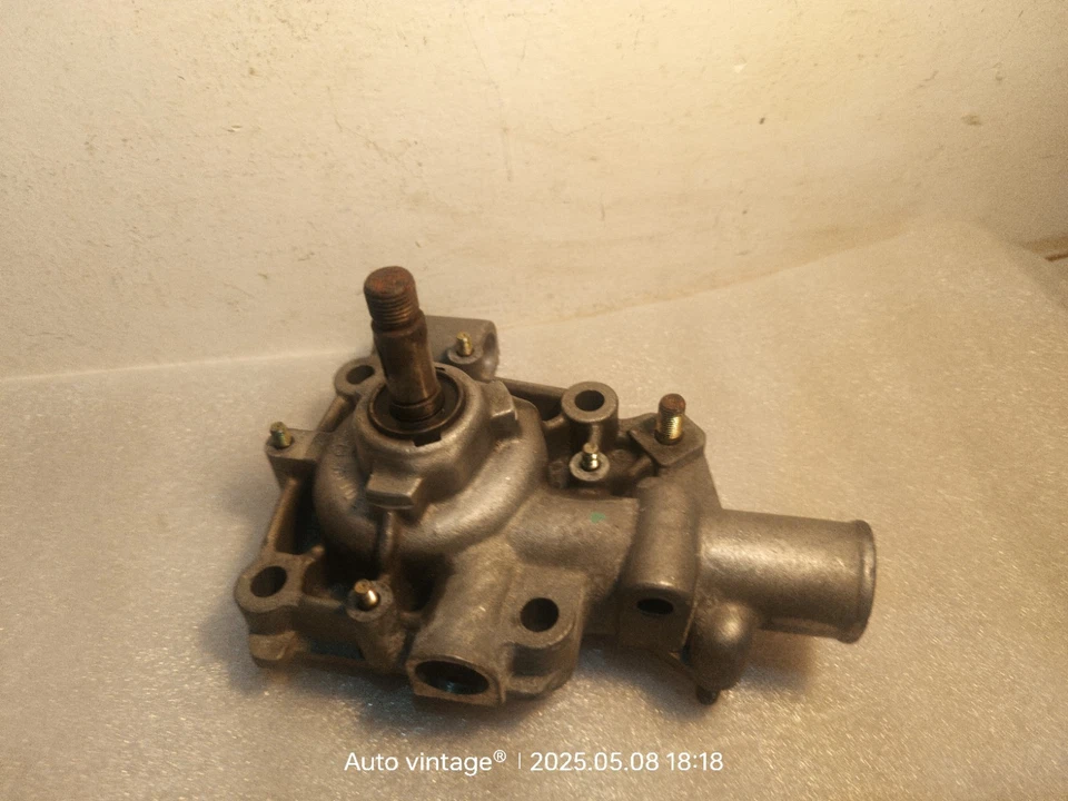 Fiat 131, 132, Argenta, Marengo, Iveco 28.8-30.8-32.8 Water Pump Original New - Image 2 of 4