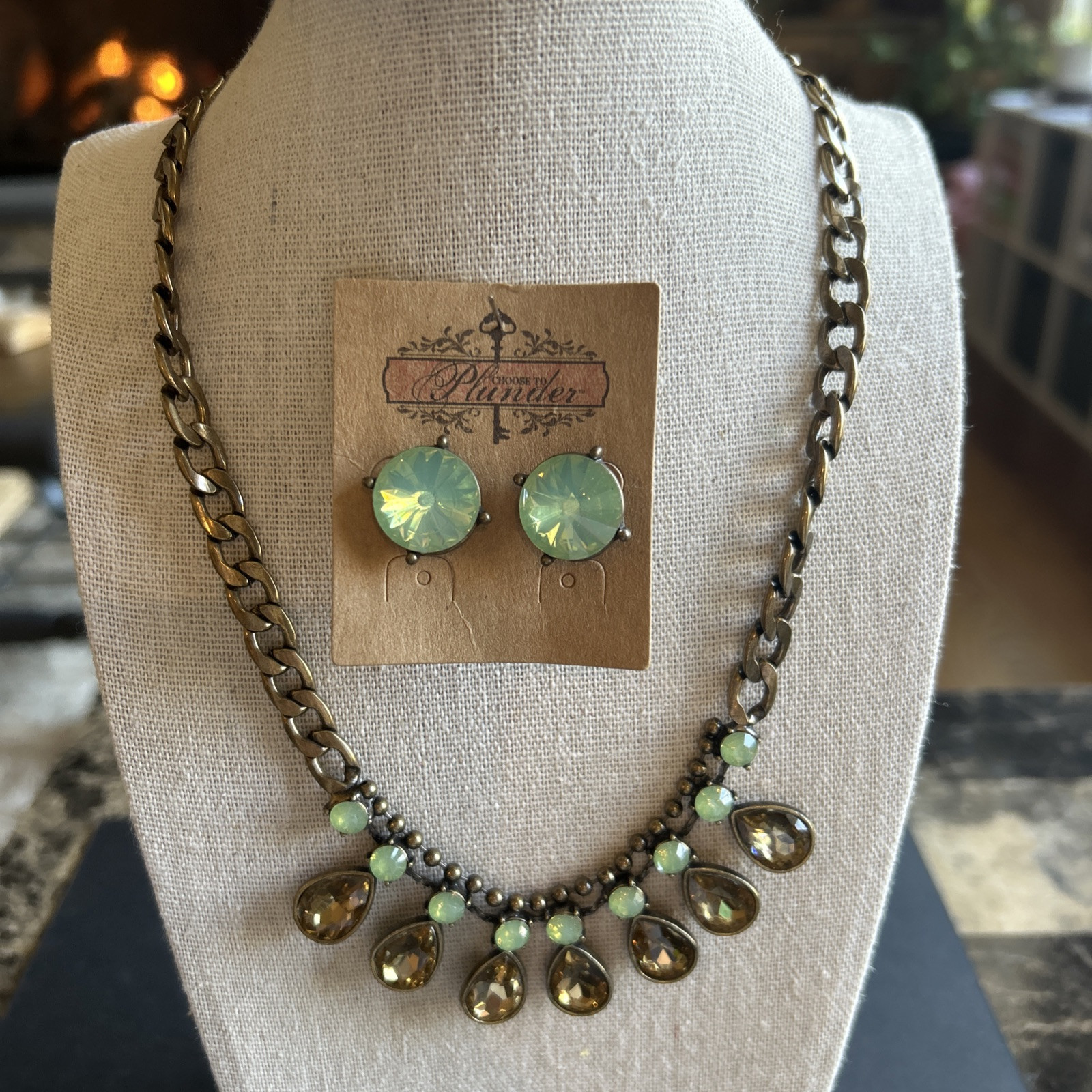 Set Plunder BrassTone Statement Necklace Pierced … - image 1