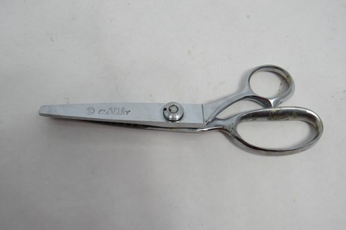 Vintage Gold Canary Pinking Shears Scissors Made in Japan 8" Length