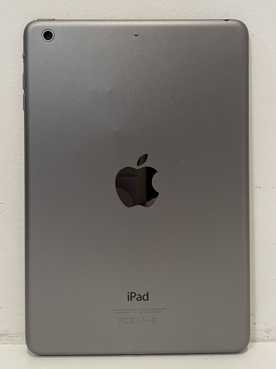 Apple iPad mini 2 32GB, Wi-Fi, 7.9in - Space Gray w/ Box