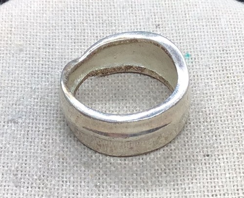 Vintage Sterling Silver 925 Chunky & Unique Ring Sz 8.5 Y363 - Picture 2 of 3
