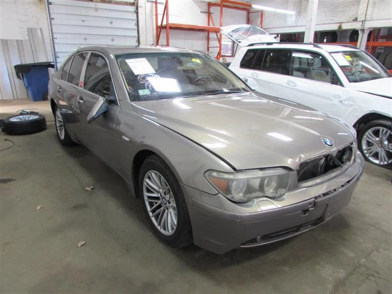 Used Air Cleaner Assembly fits: 2005 Bmw 745I Grade A Foto 3 de 4