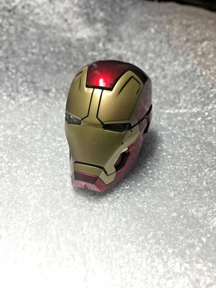 Hot Toys IRON MAN Mark 43 XLIII HELMET MMS278D09 1/6 Scale Hot Toys IRON MAN Mark 43 XLIII HELMET MMS278D09 1/6 Scale