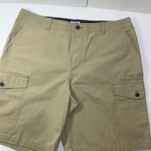 Men's IZOD Saltwater Salt 4 pocket Shorts 38 W X9 Flat Front Khaki Cotton Twill