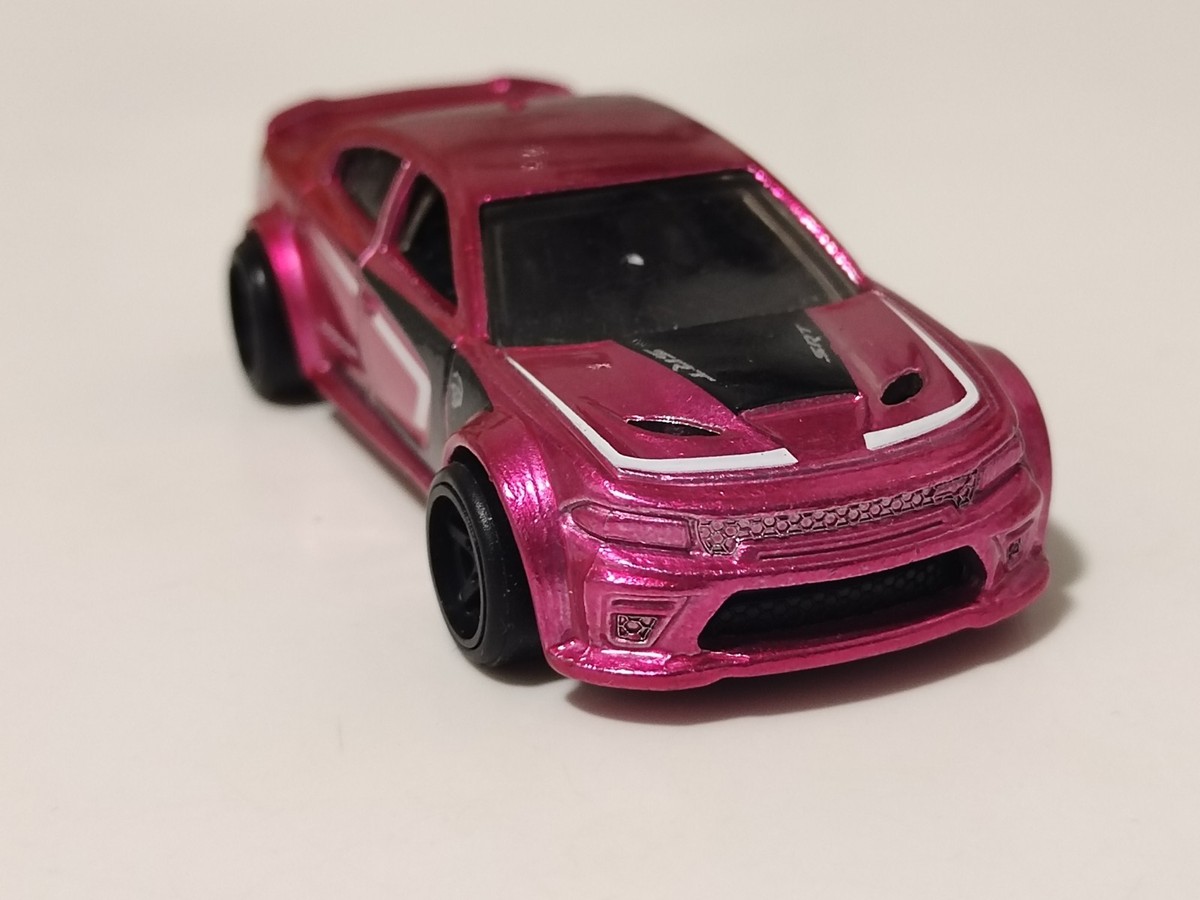 HOTWHEELS 69’ DODGE CHARGER 1:18 Hot Wheels 2025 Super Treasure Hunt STH 2020 Dodge Charger