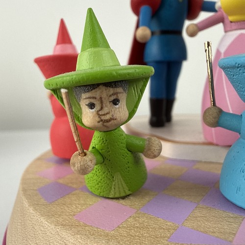 Wooderful Life Disney Dornröschen Spieluhr zum Aufziehen aus Holz - Bild 7 von 23