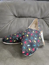 NWT Tom's Belmont Style Women's Size 7 Color Forged Iron Tree Lights Print