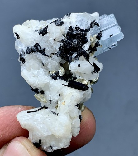 33g Natural Terminated Stunning Aquamarine Crystal From Skardu Pakistan - Picture 8 of 10