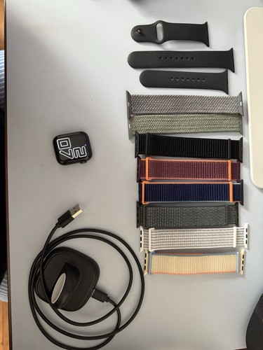 Apple Watch SE 40MM GPS - Picture 4 of 4