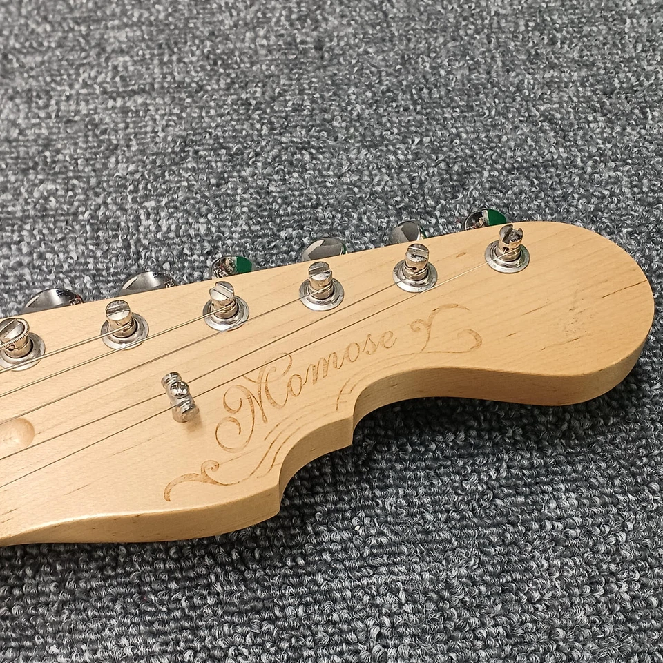 MOMOSE MC2-STD/M Usado Cuerpo de Ceniza Cuello de Arce Diapasón de Arce Blanco con Estuche de Concierto Foto 2 de 4