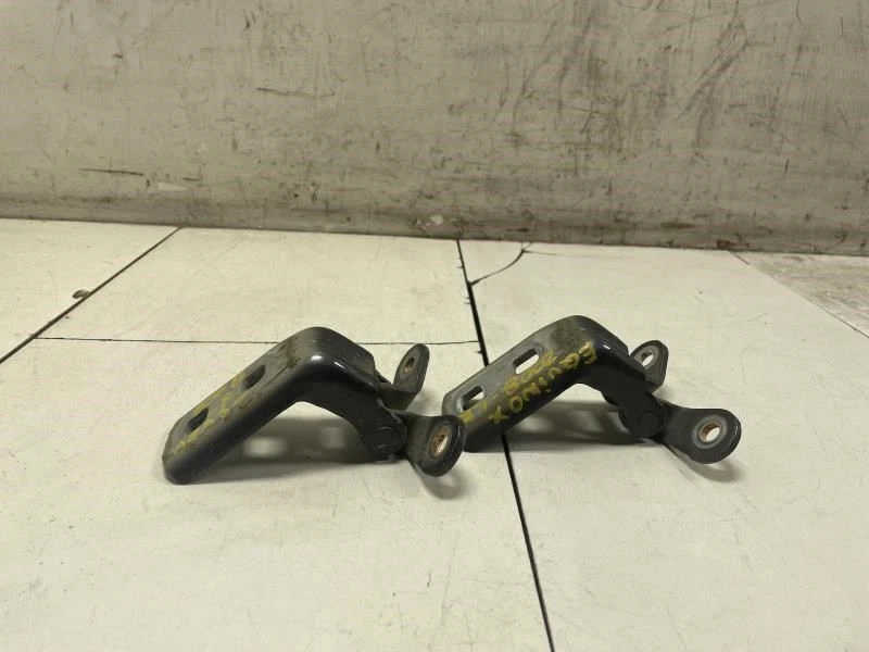 2008 CHEVROLET EQUINOX LT REAR LEFT DRIVER SIDE UPPER & LOWER DOOR HINGE OEM+ - Image 3 of 4