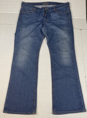 The Flirt Old Navy Mid Rise Bootcut Jeans Womens (16R) Stretch