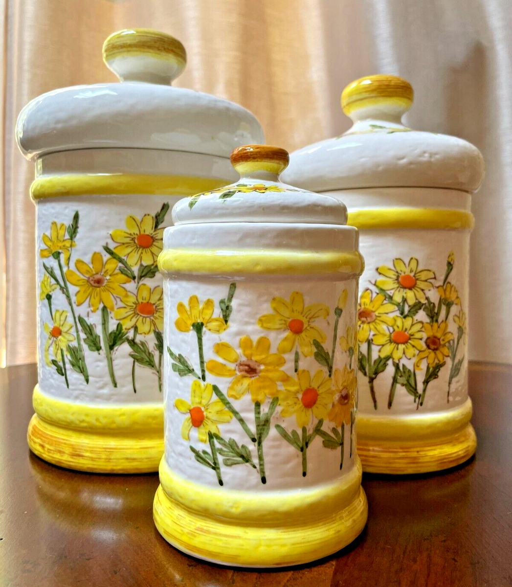 Vtg 1979 Sears Roebuck Japan Ceramic Yellow Daisies 11 in