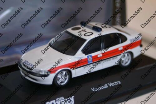 Schuco Vauxhall VECTRA Lancashire Police Ltd 1000 in 1:43 scale - Picture 1 of 1