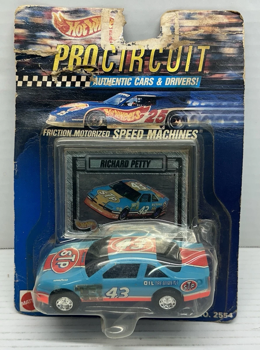 Hot Wheels Diecast Racing Cars Richard Petty 1992 Vehicle Year for