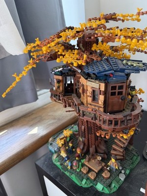 LEGO Ideas: Tree House 21318 Used Prebuilt Set with Box, Instructions & Foliages