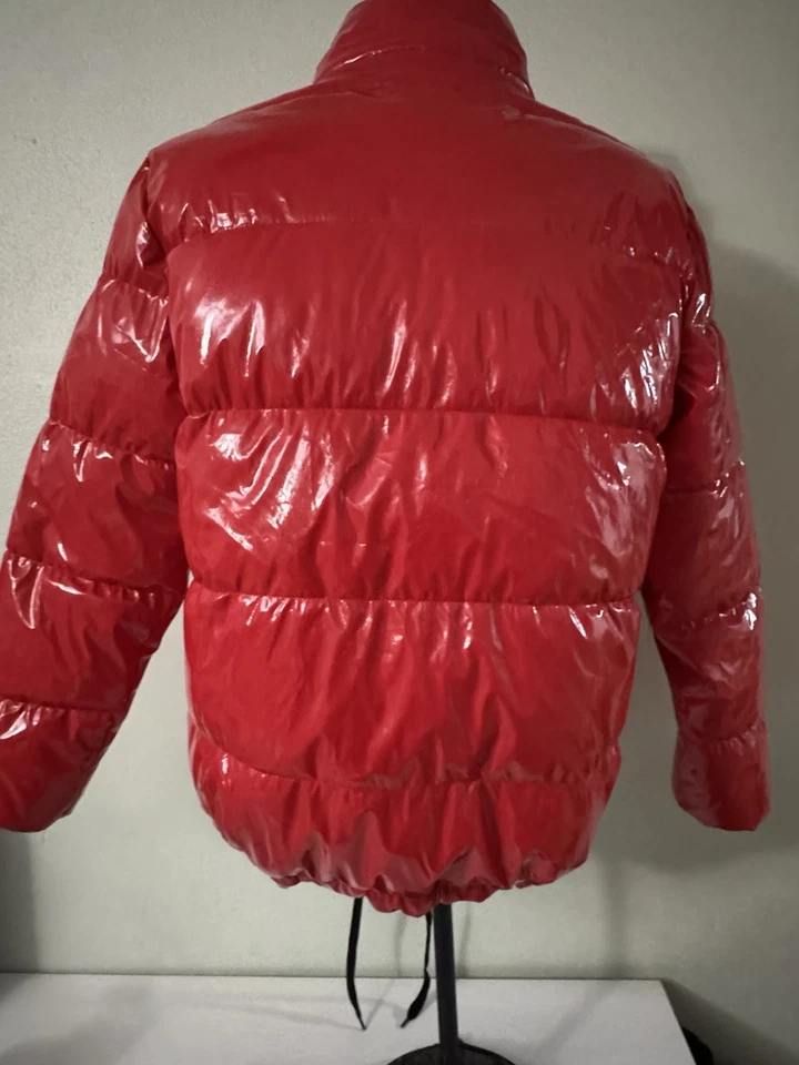 Forever 21 Men’s Glossy Red Puffer Jacket Hooded PU Coat Size M NW - Image 4 of 4
