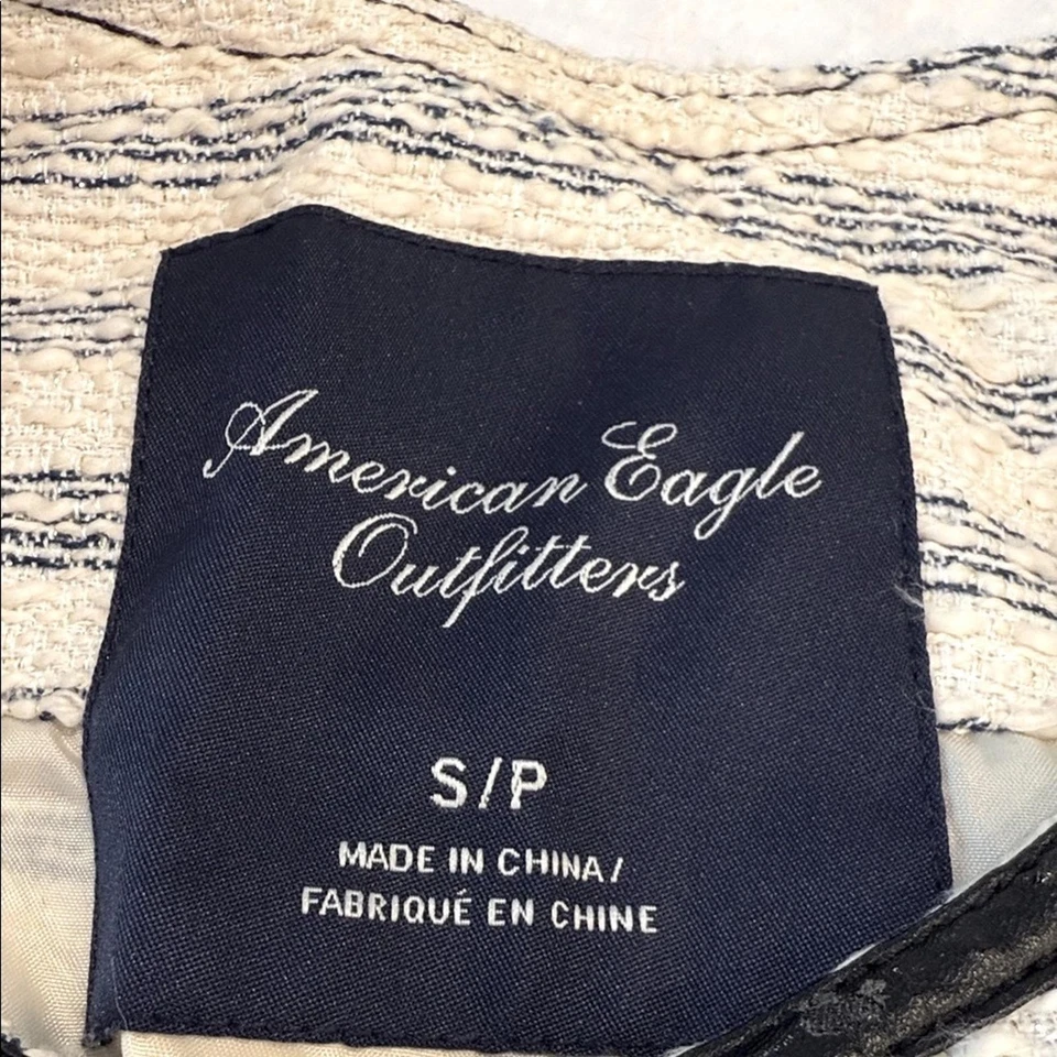 Куртка American Eagle кремовая темно-синяя текстурированные полоски размер SM - Изображение 3 из 4