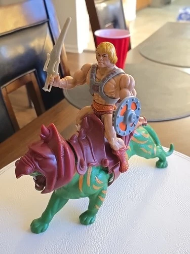 Vintage 1981 MOTU HE-MAN And Battle Cat 95% Complete  Figure