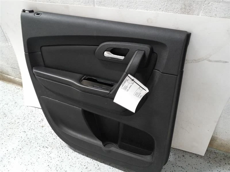 Chevrolet Traverse 2010 panel de moldura de puerta trasera izquierda 8837 Foto 3 de 4
