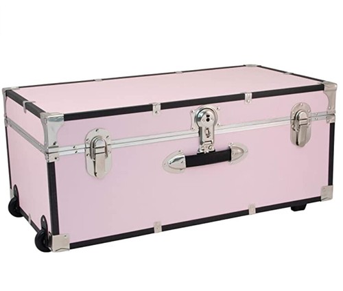 pink footlocker