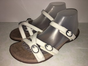 taos secret 2 sandal