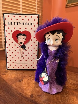 Betty Boop Vintage Ceramic Figure. Hard to Find. 9 Tall. New In