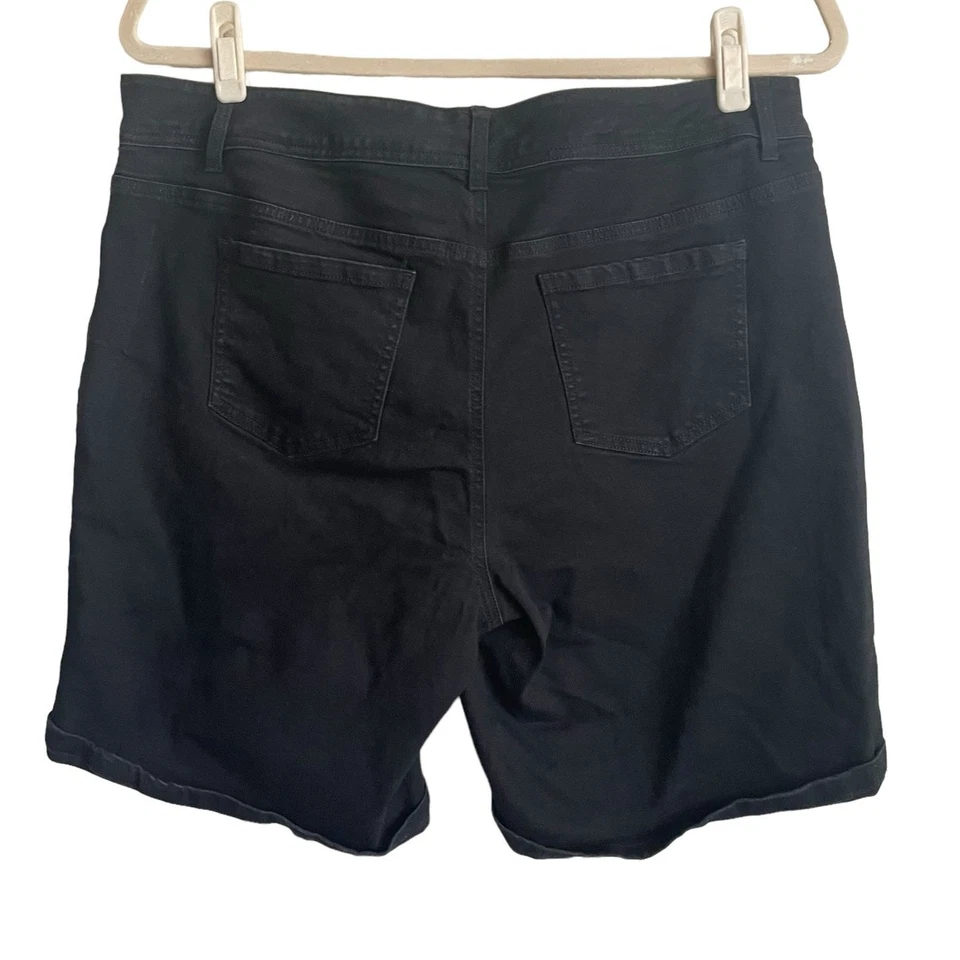 Style & Co Women Shorts 20W Black Cuff Cotton Blend Dark Wash Streetwear Denim  - Image 3 of 4