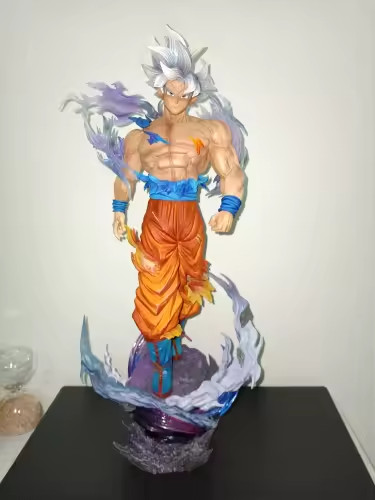 Figurine Dragon Ball Goku Ultra Instinct 42cm - Collection PVC Anime