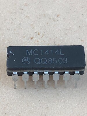 Motorola MC1414L 14PIN CERAMIC DIP DUAL DIFFERENTIAL COMPARATOR  