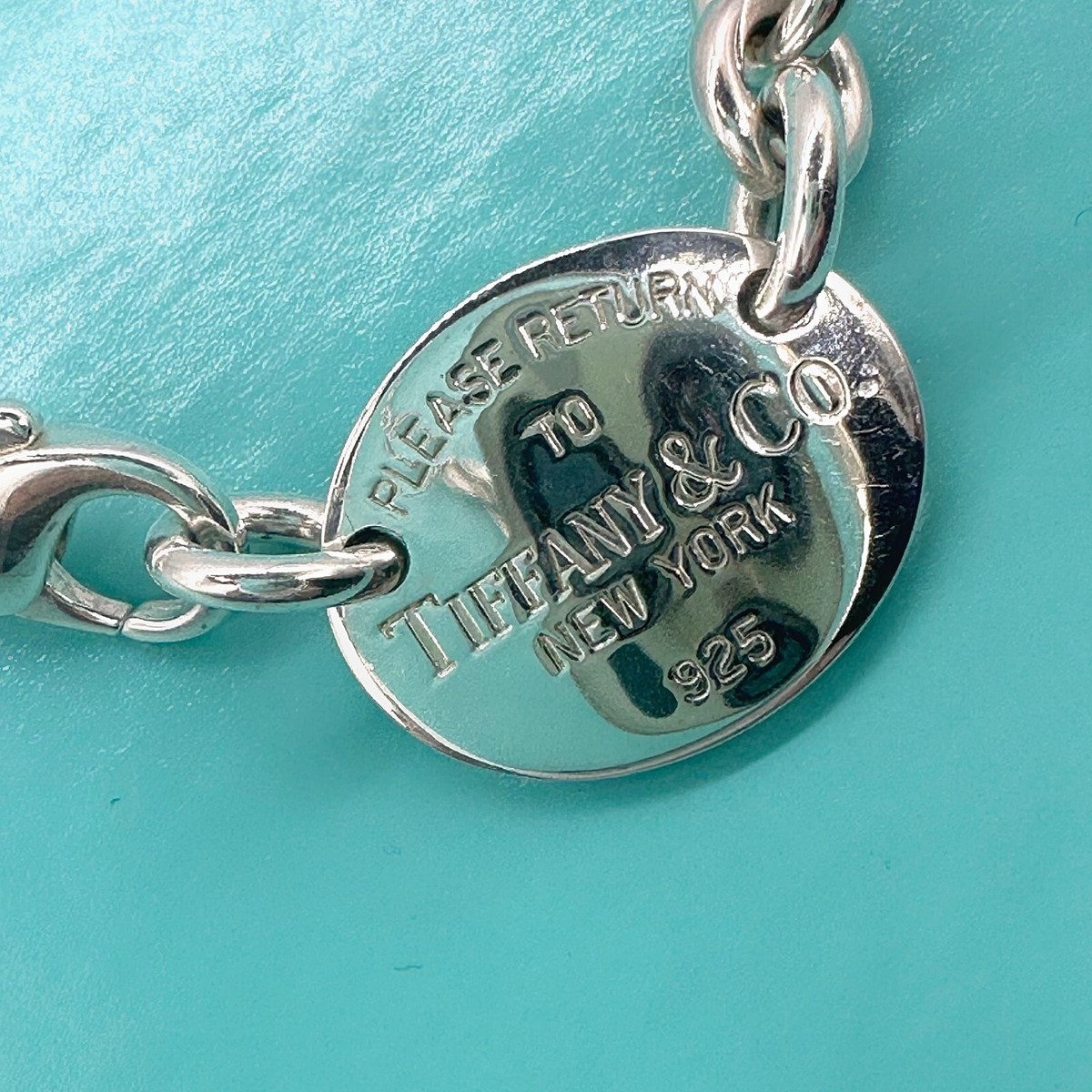 Tiffany & Co. Return to Tiffany Oval Tag Necklace Sterling Tiffany & Co. Return to Tiffany Oval Tag Necklace Sterling